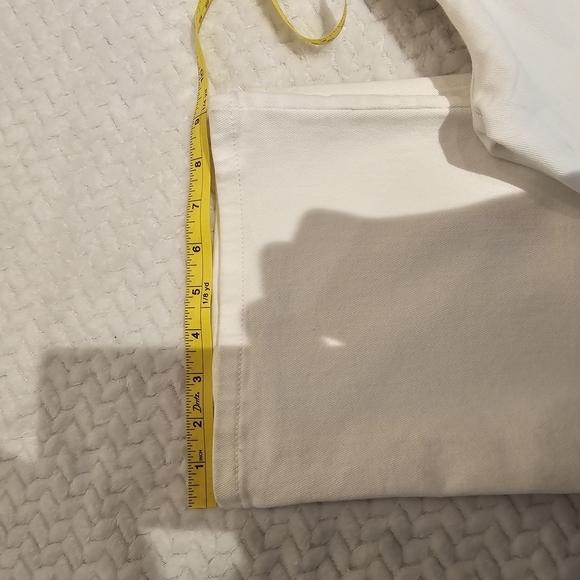 Women's White‎ Jeans - Picture 6 of 8